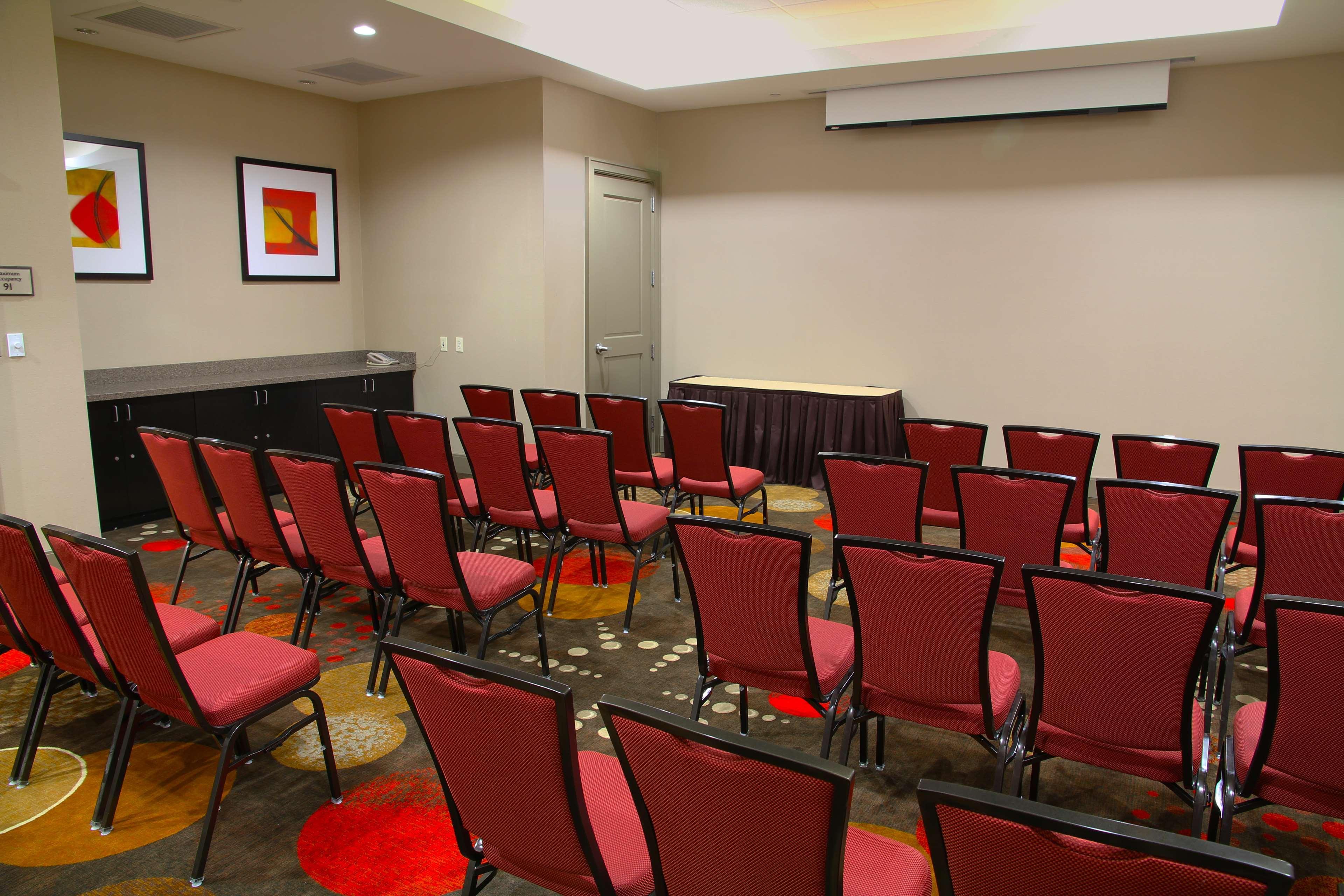 Embassy Suites Ontario - Airport Afaceri foto